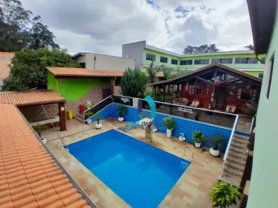 Fazenda/Sítio com 10 Quartos para alugar, 1190m² no Jardim Shangrilá (Zona Sul), São Paulo