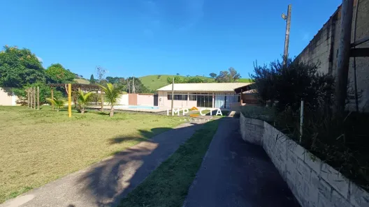 Fazenda/Sítio com 2 Quartos à venda, 150m² no Cantagalo, Pouso Alegre