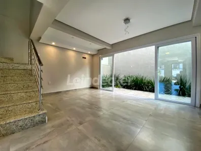 Casa com 3 Quartos para alugar, 190m² no São Geraldo, Porto Alegre