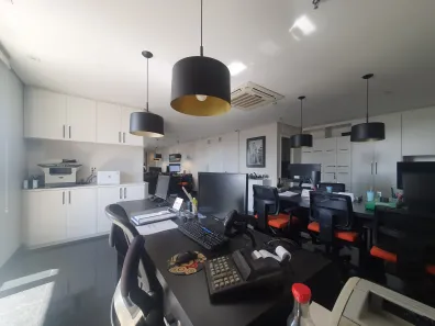 Ponto Comercial para alugar, 132m² no Cerqueira César, São Paulo