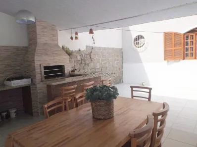Casa com 4 Quartos à venda, 240m² no Coqueiros, Florianópolis