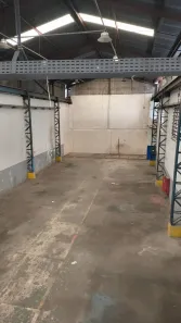 Galpão/Depósito/Armazém com 15 Quartos para alugar, 1000m² no Vila das Bandeiras, Guarulhos