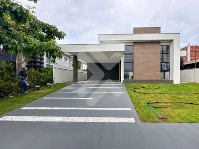 Casa de Condomínio com 4 Quartos à venda, 220m² no Pium (Distrito Litoral), Parnamirim
