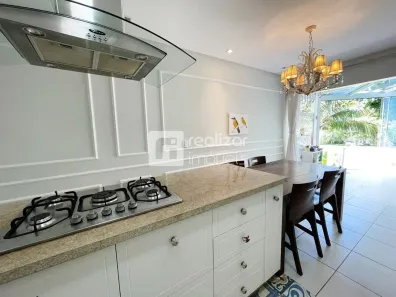 Casa de Condomínio com 2 Quartos para alugar, 170m² no Lagoa da Conceição, Florianópolis