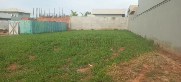 Lote/Terreno à venda, 420m² no Residencial Estoril Premium, Bauru