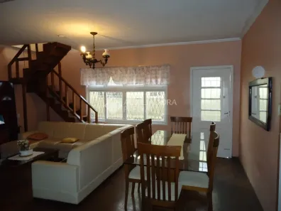 Casa com 5 Quartos à venda, 190m² no Santa Maria Goretti, Porto Alegre