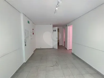 Ponto Comercial à venda, 75m² no Vila Sofia, São Paulo