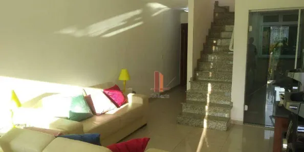 Sobrado com 3 Quartos à venda, 170m² no Vila Carrão, São Paulo