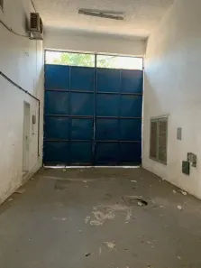 Galpão/Depósito/Armazém com 9 Quartos para alugar, 550m² no Ramos, Rio de Janeiro