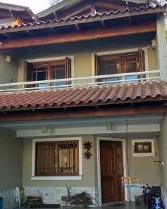 Casa com 3 Quartos para alugar, 195m² no Espírito Santo, Porto Alegre