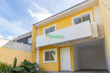 Sobrado com 3 Quartos para alugar, 110m² no Uberaba, Curitiba
