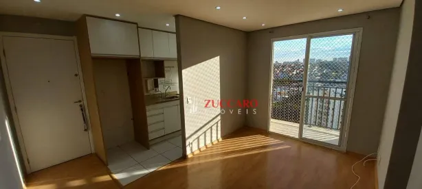 Apartamento com 3 Quartos para alugar, 56m² no Cocaia, Guarulhos