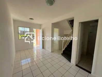 Casa de Condomínio com 3 Quartos para alugar, 95m² no Jardim Karaíba, Uberlândia