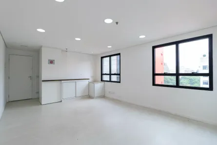 Sala Comercial para alugar, 41m² no Liberdade, São Paulo