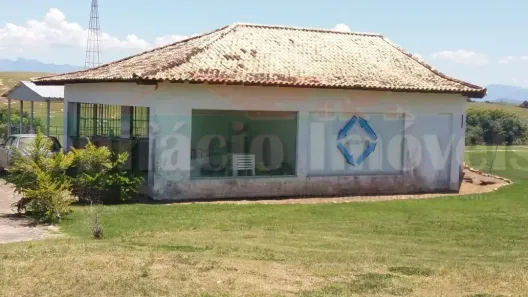 Fazenda/Sítio com 2 Quartos à venda, 350m² no Centro, Araruama
