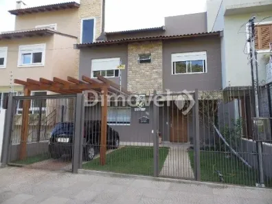 Casa com 3 Quartos à venda, 210m² no Guarujá, Porto Alegre