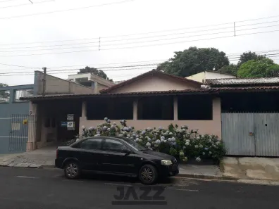 Casa com 4 Quartos à venda, 180m² no Loteamento Panorama Tropical, Amparo