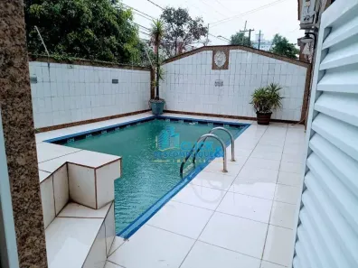 Sobrado com 4 Quartos à venda, 277m² no Aparecida, Santos