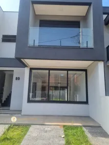 Casa com 3 Quartos para alugar, 80m² no Jansen, Gravataí