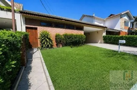 Casa de Condomínio com 3 Quartos para alugar, 254m² no Alphaville, Santana de Parnaíba