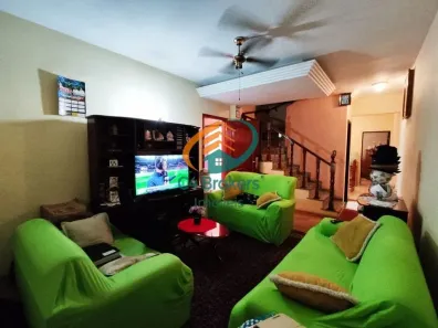 Sobrado com 3 Quartos à venda, 214m² no Vila Galvão, Guarulhos