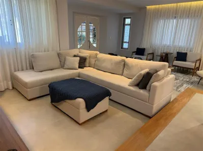 Sobrado com 4 Quartos à venda, 500m² no Vila Valqueire, Rio de Janeiro