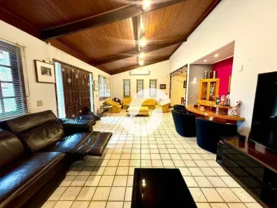 Casa de Condomínio com 4 Quartos à venda, 326m² no Vila Progresso, Niterói