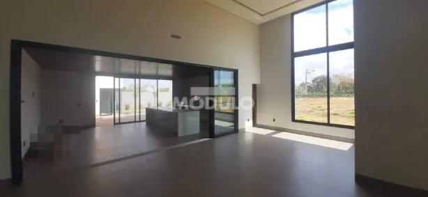 Casa de Condomínio com 3 Quartos à venda, 231m² no Jardim Botânico, Uberlândia