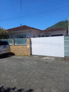 Casa com 2 Quartos à venda, 190m² no Fundos, Biguaçu