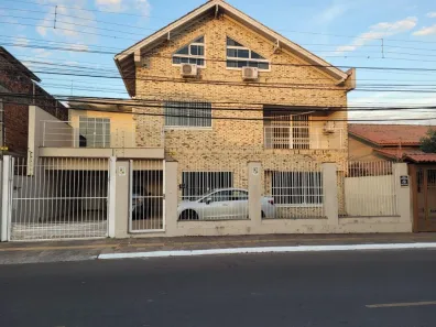 Casa com 6 Quartos à venda, 370m² no Niterói, Canoas