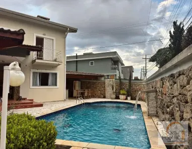 Casa com 3 Quartos para alugar, 250m² no Retiro das Fontes, Atibaia