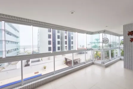 Apartamento com 3 Quartos para alugar, 135m² no Caioba, Matinhos