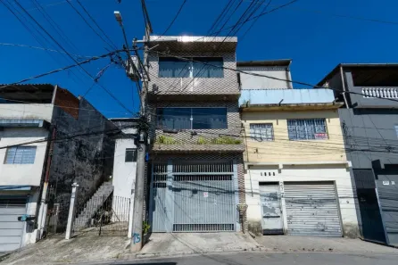 Sobrado com 2 Quartos à venda, 250m² no Jardim Mimas, Embu das Artes