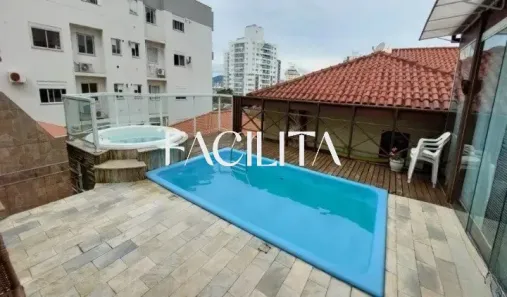 Casa com 5 Quartos para alugar, 236m² no Barreiros, São José