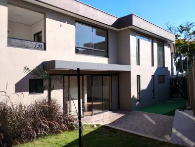 Sobrado com 5 Quartos à venda, 326m² no Santa Amélia, Belo Horizonte