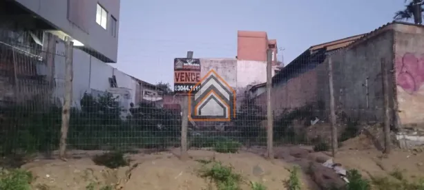 Lote/Terreno à venda, 211m² no Maringá, Alvorada