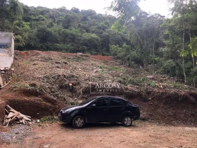 Lote/Terreno à venda, 1000m² no Carangola, Petrópolis