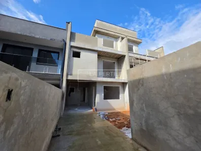 Sobrado com 3 Quartos à venda, 134m² no Fazendinha, Curitiba