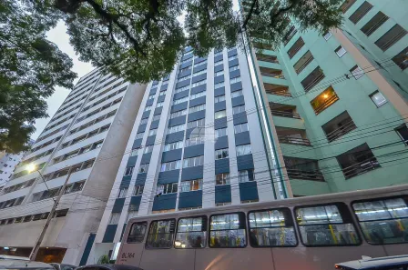 Apartamento com 2 Quartos à venda, 62m² no Centro, Curitiba