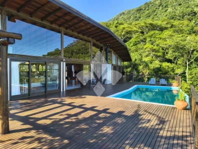 Casa com 4 Quartos à venda, 240m² no Macacu, Garopaba