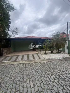 Casa de Condomínio com 3 Quartos à venda, 310m² no Sapê, Niterói