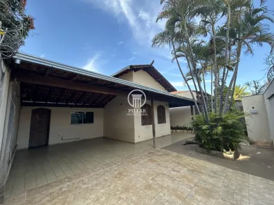 Casa com 5 Quartos à venda, 360m² no Cândida Câmara, Montes Claros