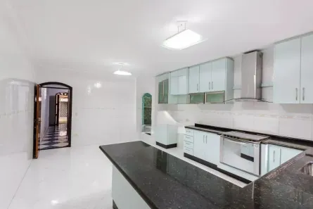 Casa com 4 Quartos para alugar, 253m² no Parque Erasmo Assunção, Santo André