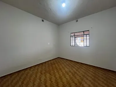 Casa com 3 Quartos para alugar, 100m² no Catalão, Divinópolis