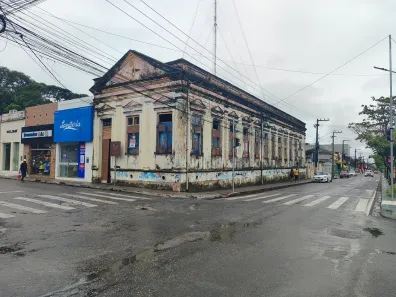 Prédio Residencial à venda, 684m² no Centro, Bragança