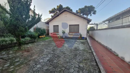 Casa com 2 Quartos para alugar, 170m² no São Francisco, Curitiba
