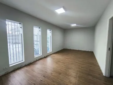 Imóvel Comercial com 6 Quartos para alugar, 317m² no Vila Betânia, São José dos Campos