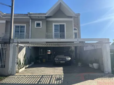 Sobrado com 3 Quartos para alugar, 157m² no Xaxim, Curitiba