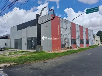 Galpão/Depósito/Armazém com 5 Quartos para alugar, 375m² no Itararé, Teresina