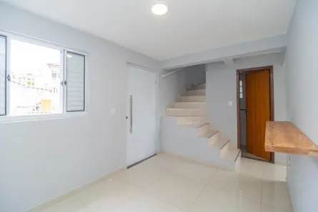 Sobrado com 4 Quartos para alugar, 205m² no Bairro Alto, Curitiba